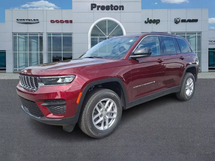 2025 Jeep Grand Cherokee Laredo X photo 1