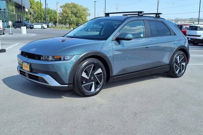 2025 Hyundai Ioniq 5 SEL photo 1
