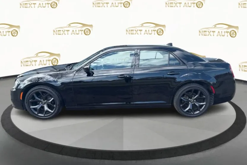 2020 Chrysler 300 S photo 1