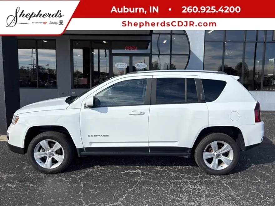 2016 Jeep Compass Latitude photo 1