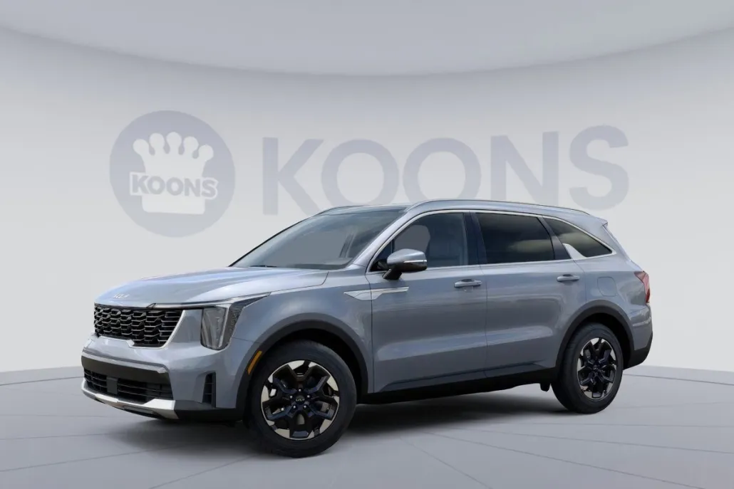 2025 Kia Sorento S photo 1
