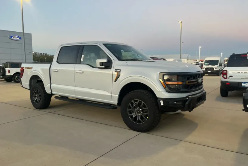 2025 Ford F-150 Tremor photo 2