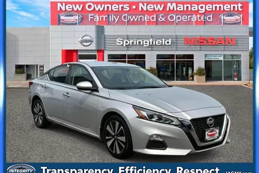 2022 Nissan Altima 2.5 SV photo 1