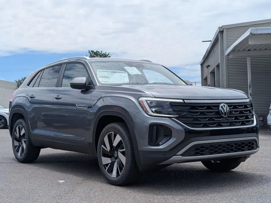 2025 Volkswagen Atlas Cross Sport SE Technology photo 1