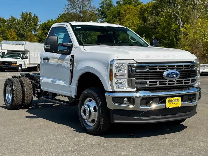 2026 Ford F-350 photo 1