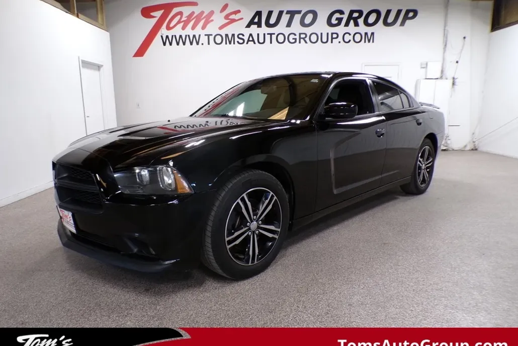 2014 Dodge Charger R/T Plus photo 1