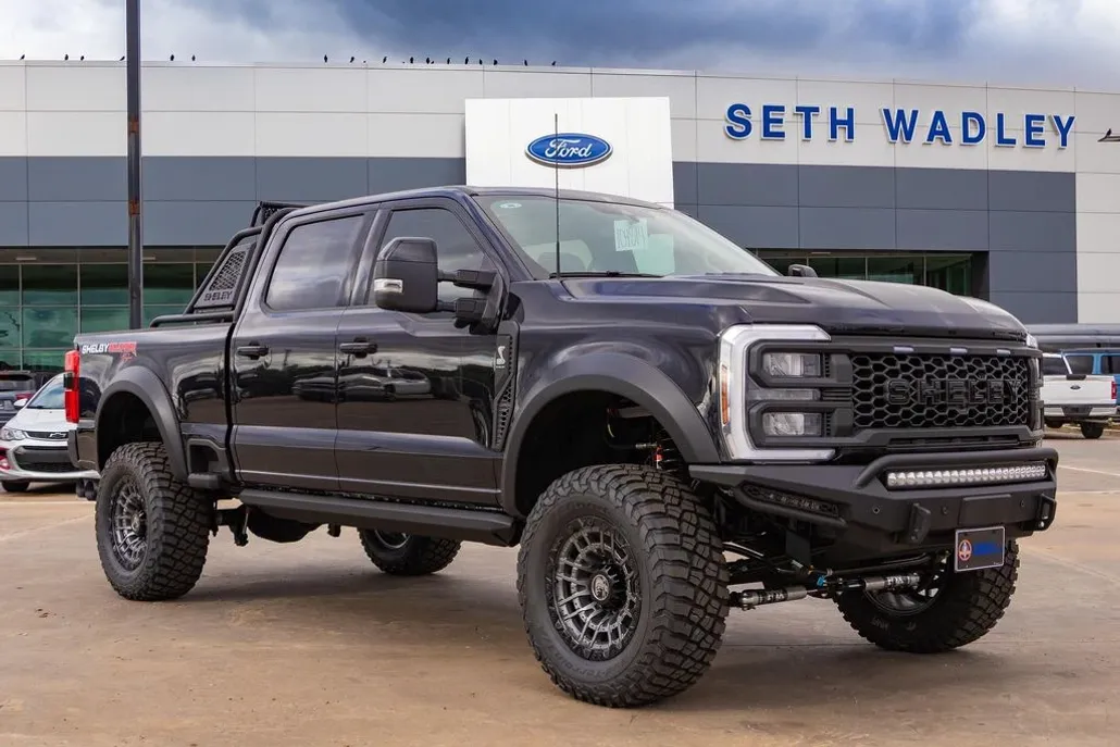 2025 Ford F-250 photo 1