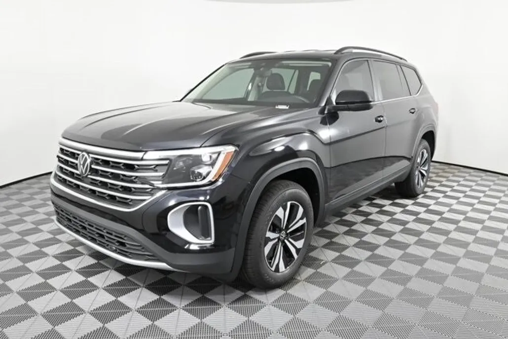 2026 Volkswagen Atlas SE photo 1