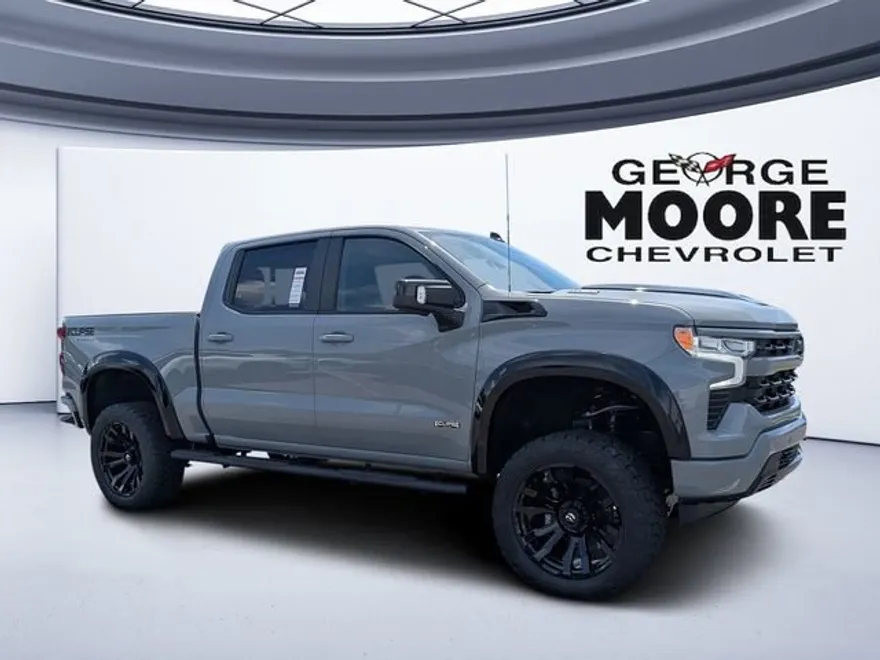 2025 Chevrolet Silverado RST photo 1