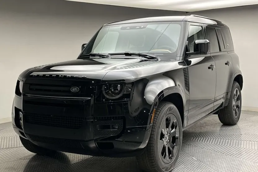 2024 Land Rover Defender 110 X-Dynamic SE photo 1