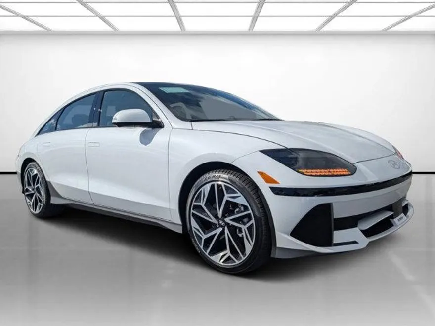 2025 Hyundai Ioniq 6 Limited photo 1