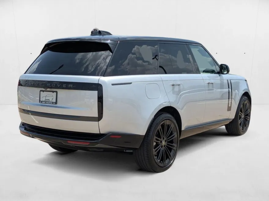 2025 Land Rover Range Rover SE photo 1