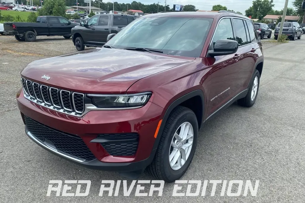 2025 Jeep Grand Cherokee Laredo X photo 1