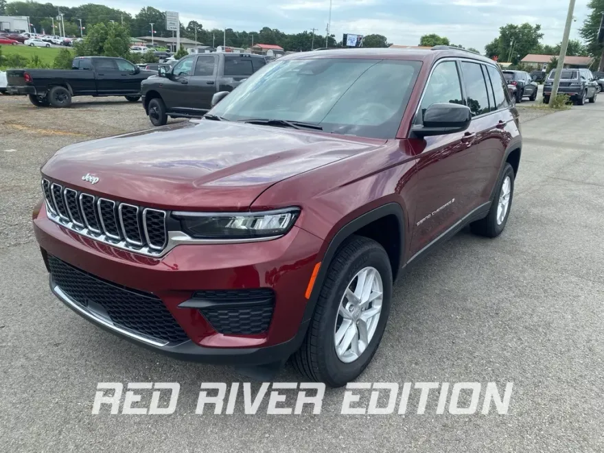 2025 Jeep Grand Cherokee Laredo X photo 1