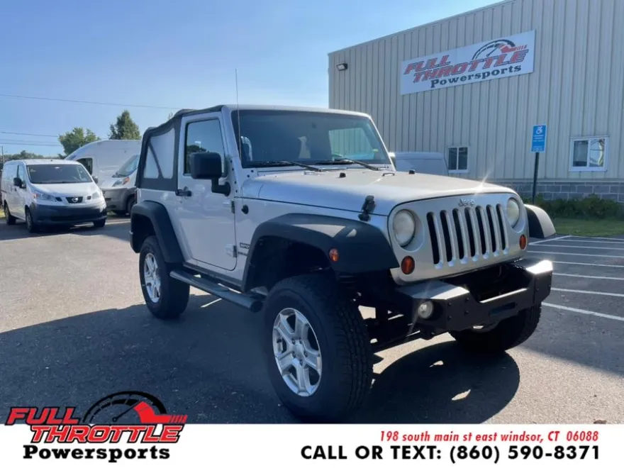 2009 Jeep Wrangler Unlimited X photo 1