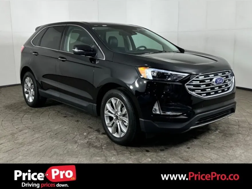 2024 Ford Edge Titanium photo 1