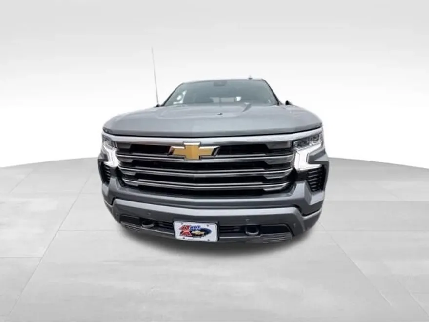 2020 Chevrolet Silverado 1500 LTZ photo 1