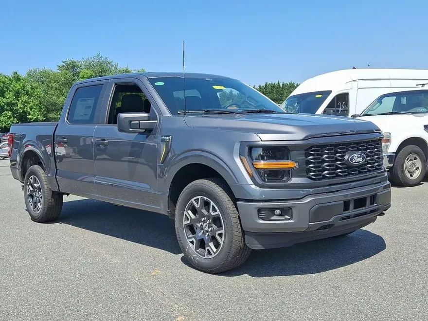 2025 Ford F-150 STX photo 1