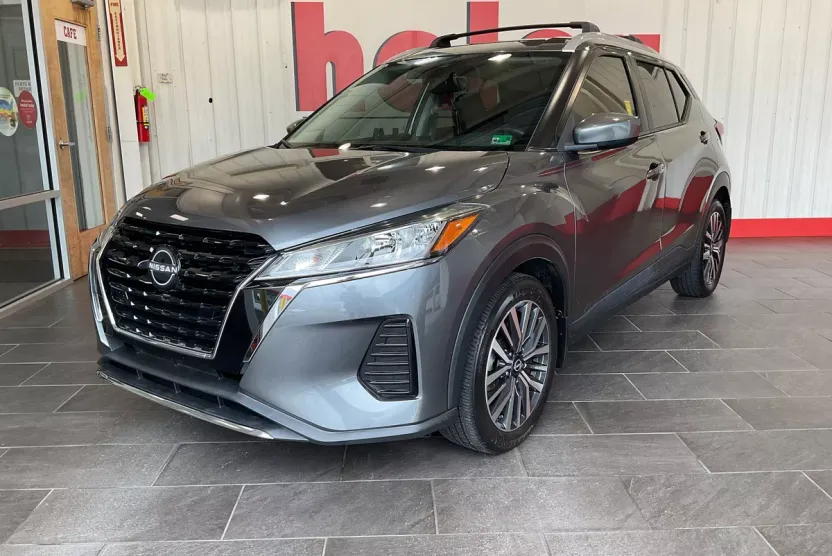 2023 Nissan Kicks SV photo 1