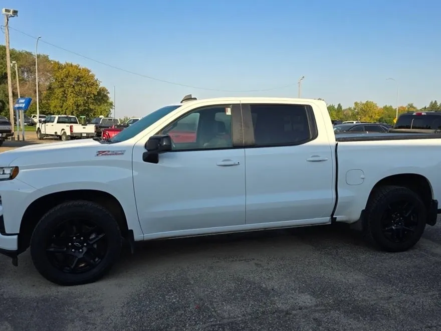 2022 Chevrolet Silverado 1500 RST photo 1
