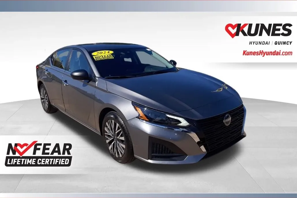 2024 Nissan Altima 2.5 SV photo 1