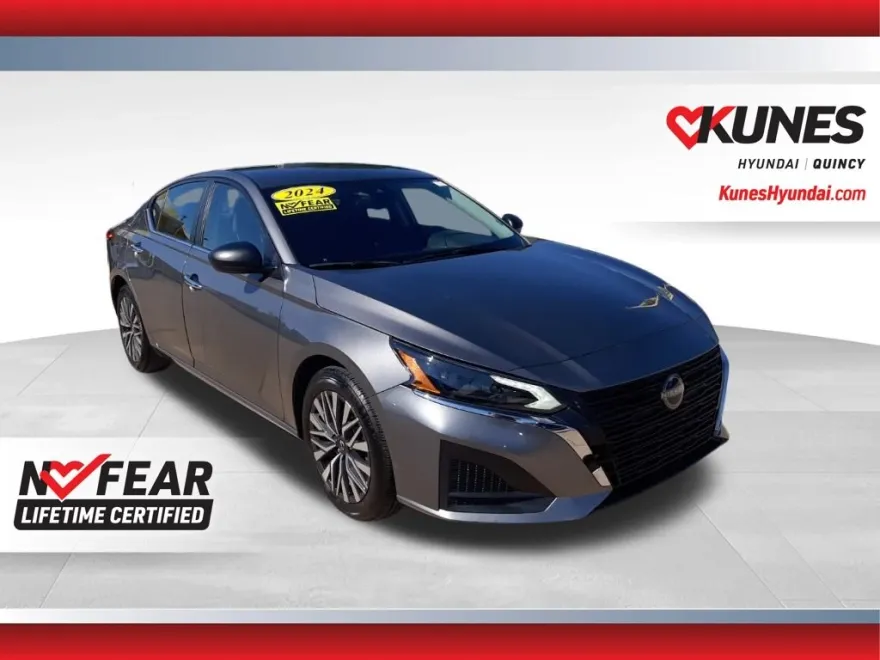 2024 Nissan Altima 2.5 SV photo 1