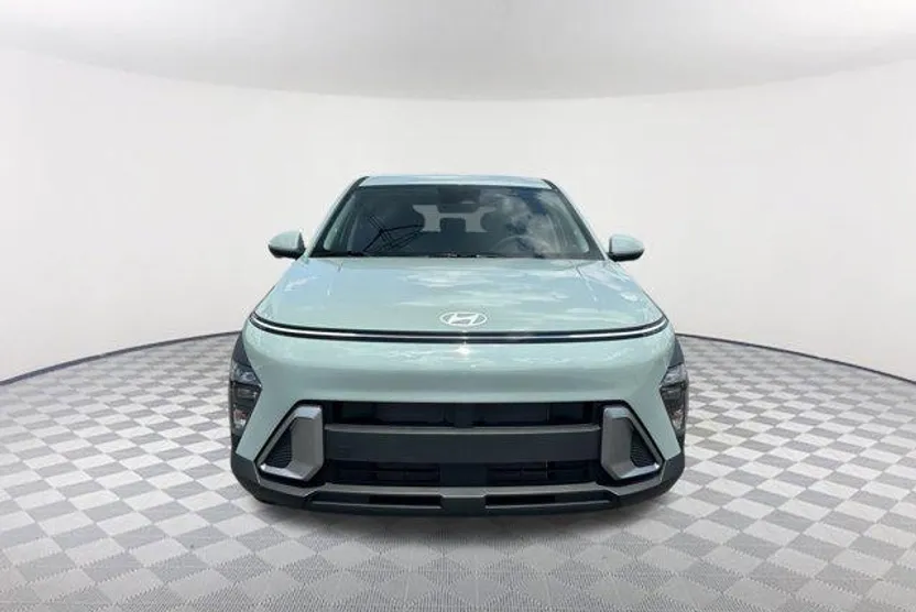 2026 Hyundai Kona SE photo 1
