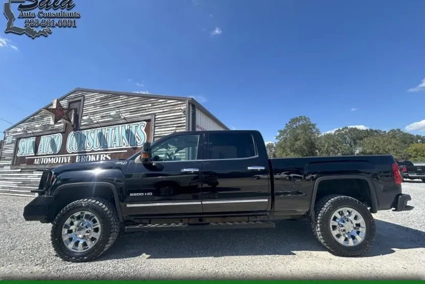 2015 Gmc Sierra SLT photo 1
