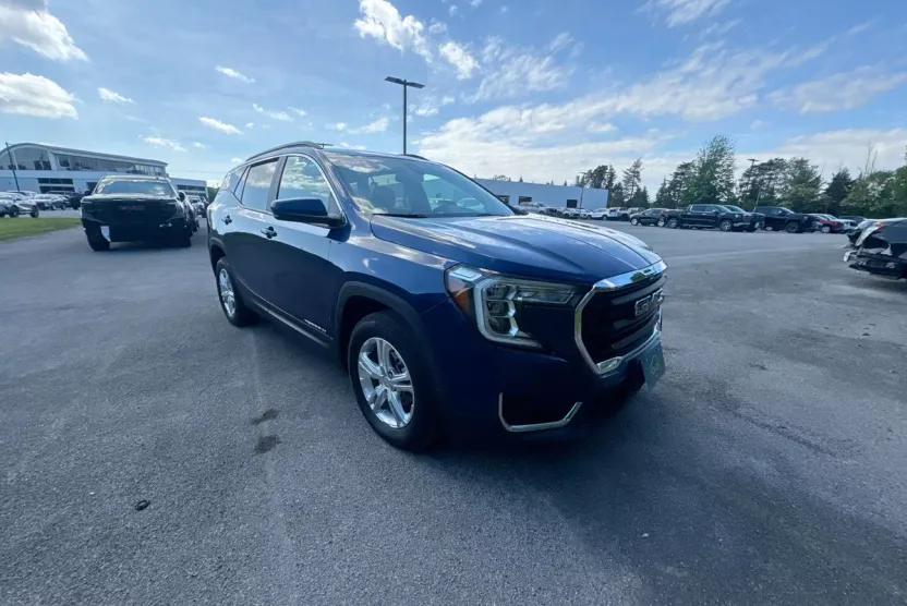 2022 Gmc Terrain SLE photo 1