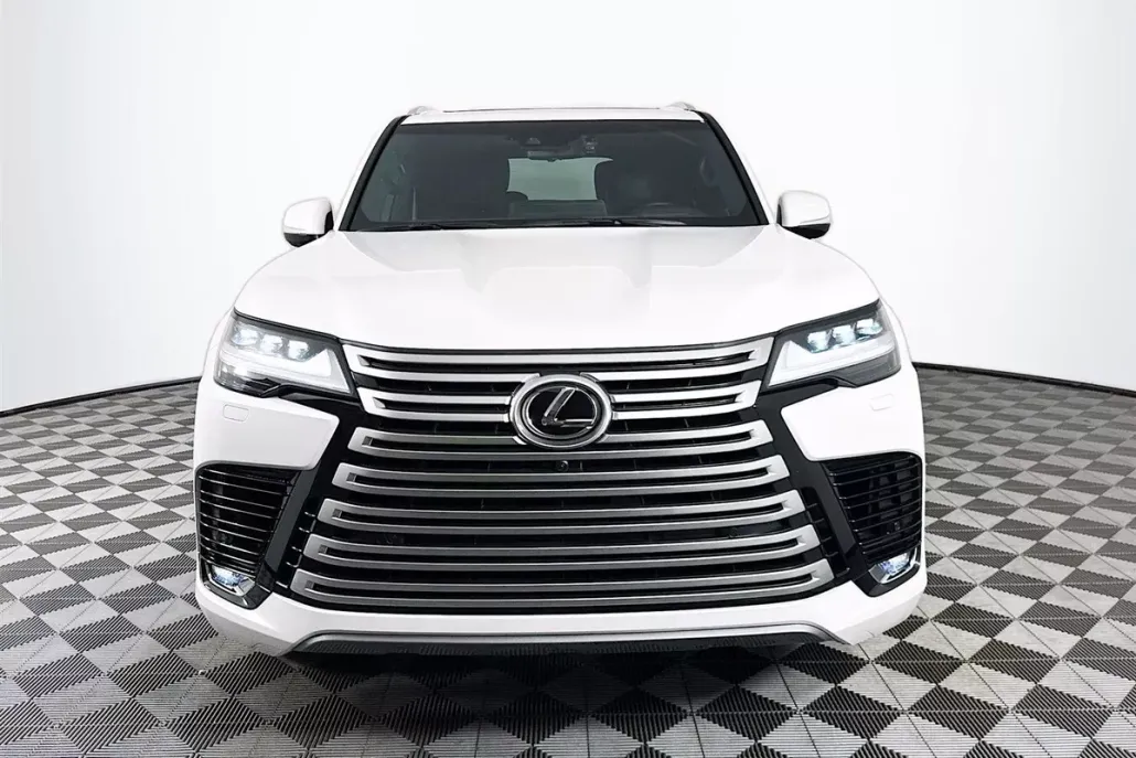 2023 Lexus LX 600 Ultra Luxury photo 1