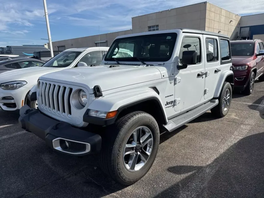 2019 Jeep Wrangler Unlimited Sahara photo 1