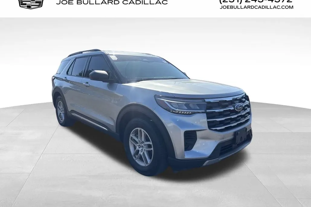 2025 Ford Explorer photo 1