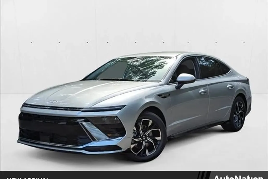 2024 Hyundai Sonata SEL photo 1
