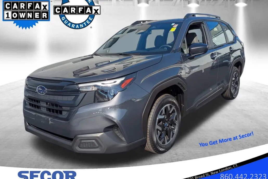2025 Subaru Forester Base photo 1