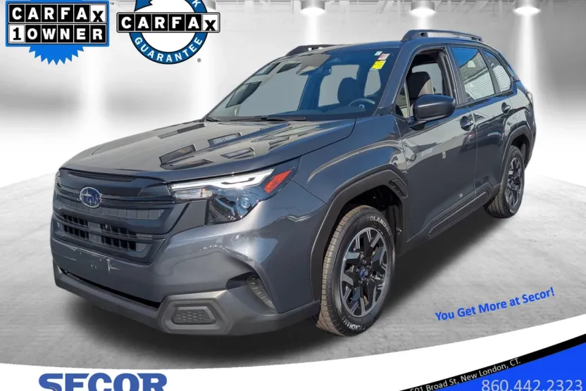 2025 Subaru Forester Base photo 1