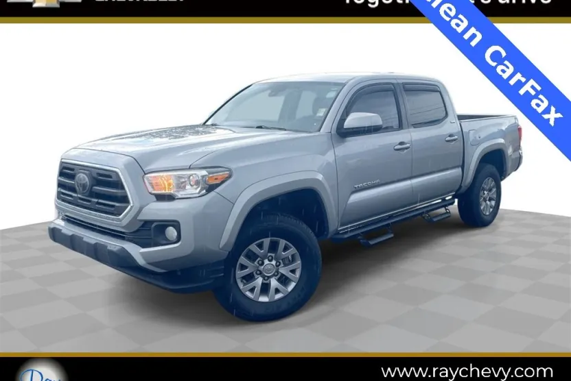 2019 Toyota Tacoma SR5 V6 photo 1