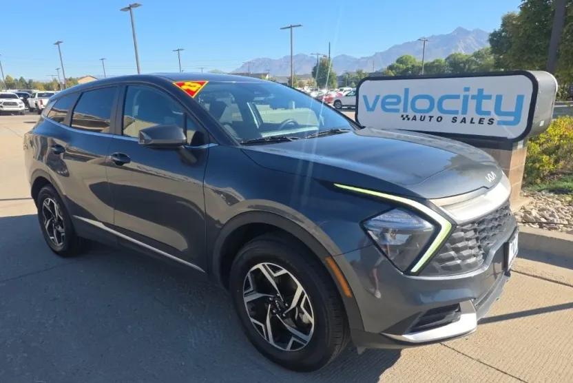 2023 Kia Sportage LX photo 1