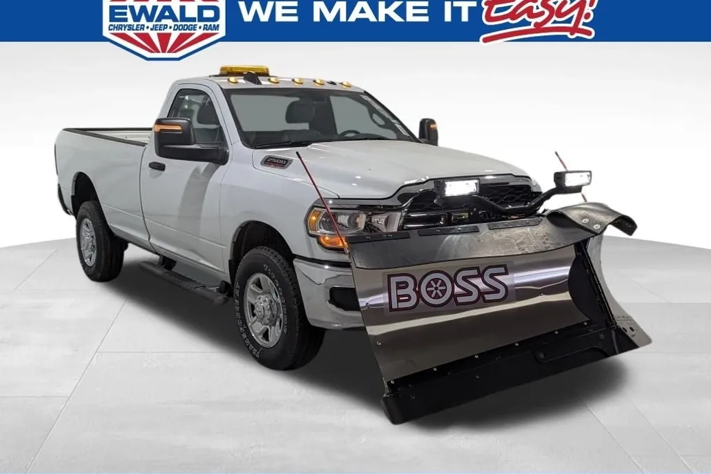 2024 Ram 2500 Tradesman photo 1