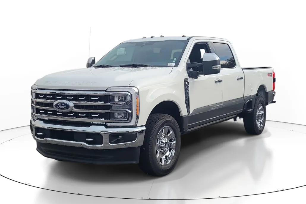 2023 Ford F-250 Lariat photo 1