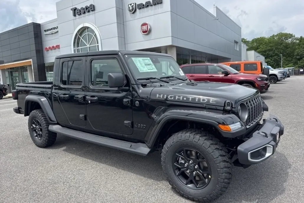 2025 Jeep Gladiator Sport photo 1
