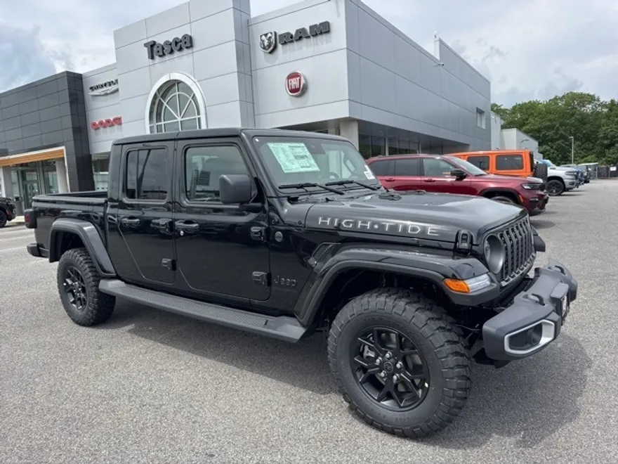 2025 Jeep Gladiator Sport photo 1