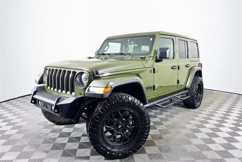 2022 Jeep Wrangler Unlimited Sahara photo 1