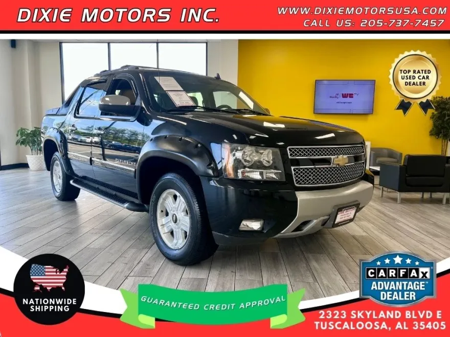 2011 Chevrolet Avalanche LT photo 1