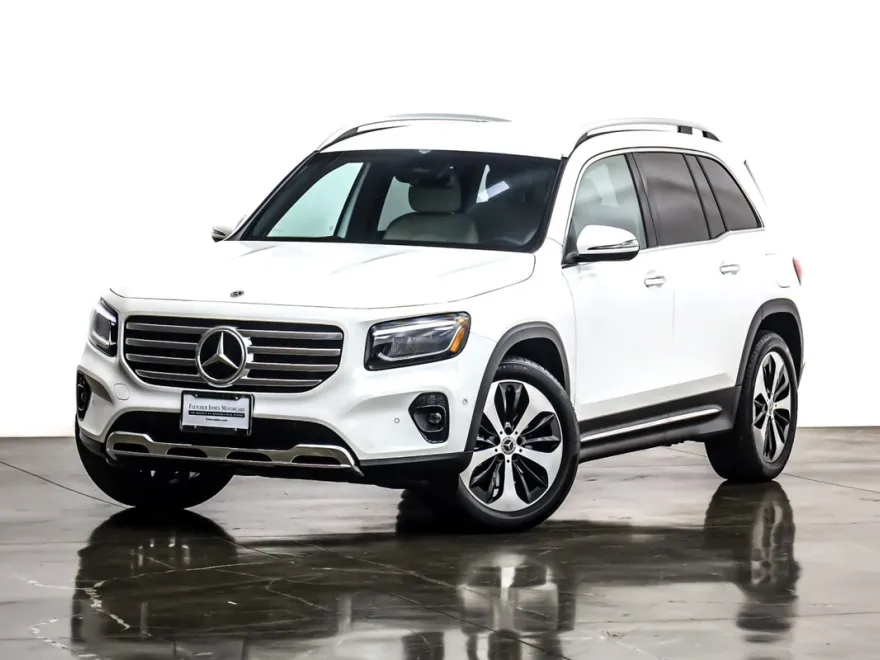 2025 Mercedes Benz GLB 250 photo 1