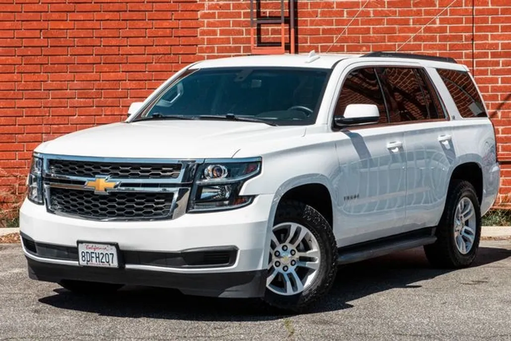 2016 Chevrolet Tahoe LS photo 1