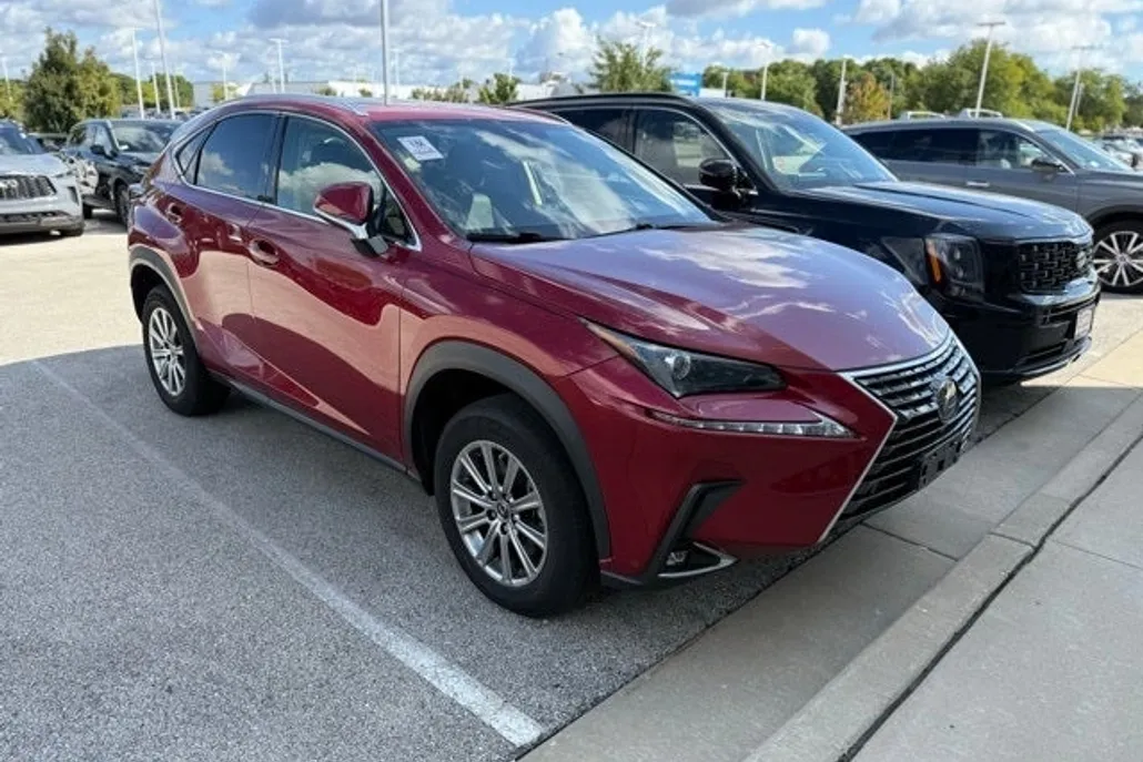 2021 Lexus NX 300 photo 1