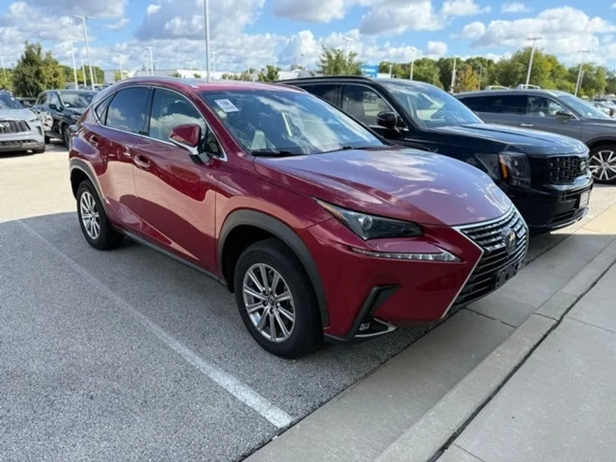2021 Lexus NX 300 photo 1