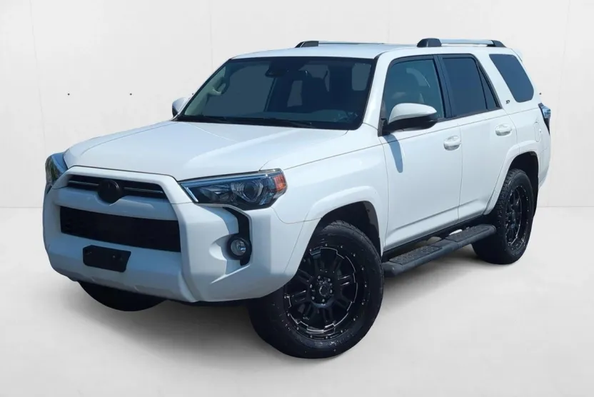 2020 Toyota 4Runner SR5 photo 1