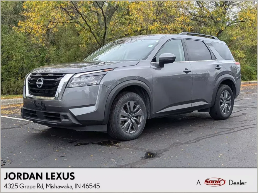 2024 Nissan Pathfinder SV photo 1