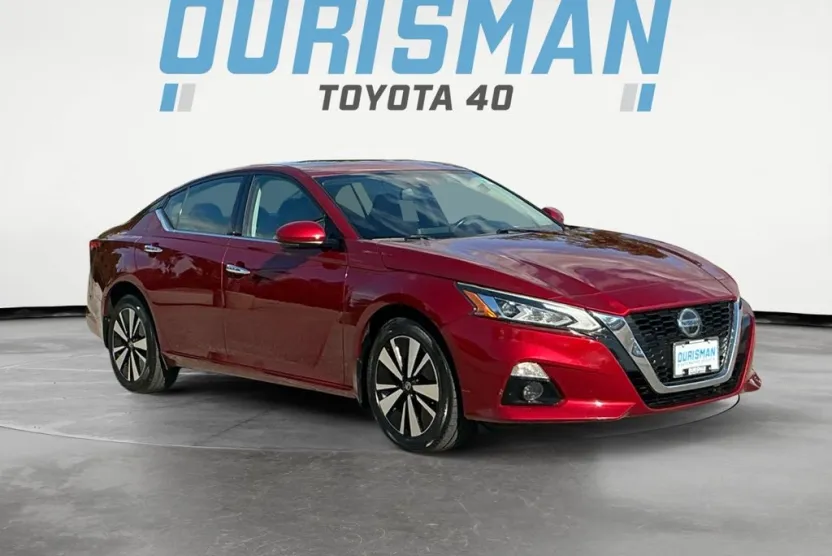 2019 Nissan Altima 2.5 SV photo 1